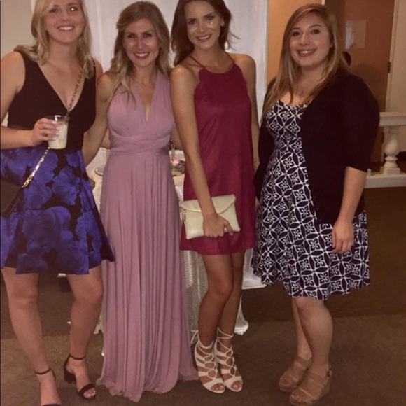 Red velvet scallop dress - Picture 5 of 5